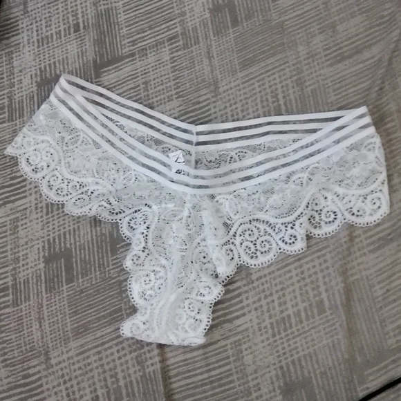 Panties - Picture 2 of 5